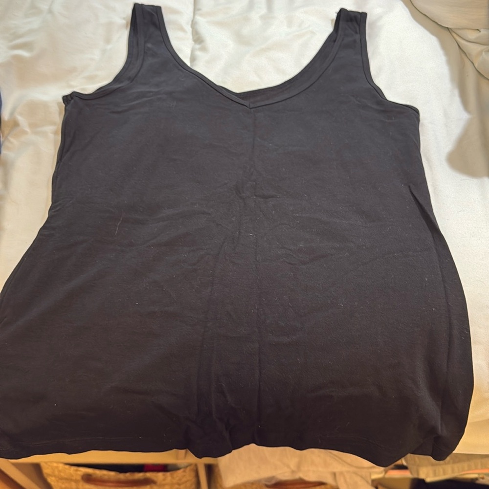 Medium Black top.